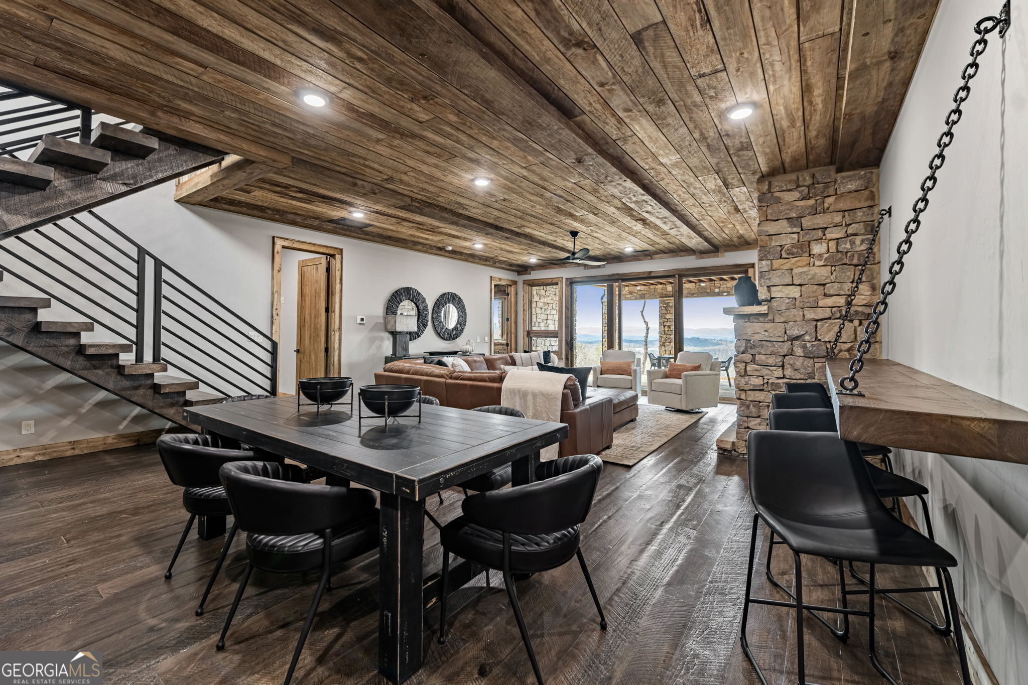899 Dana Rd