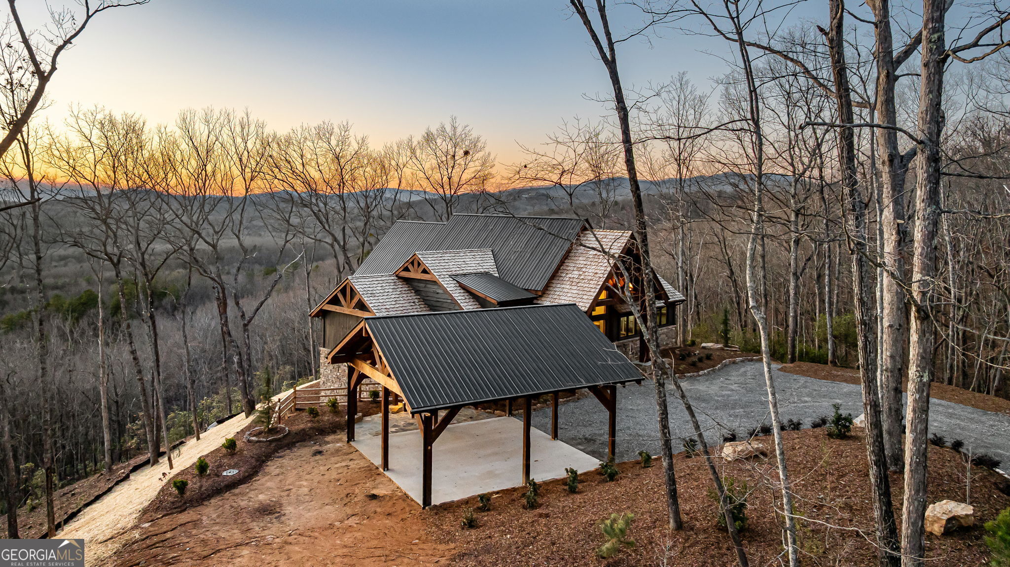 899 Dana Rd