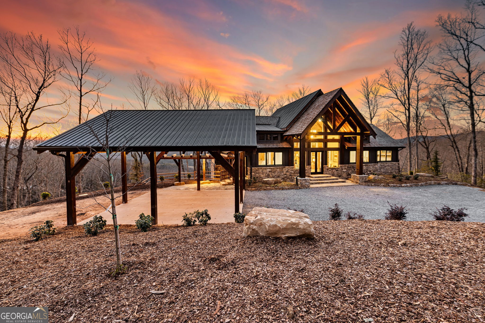 899 Dana Rd