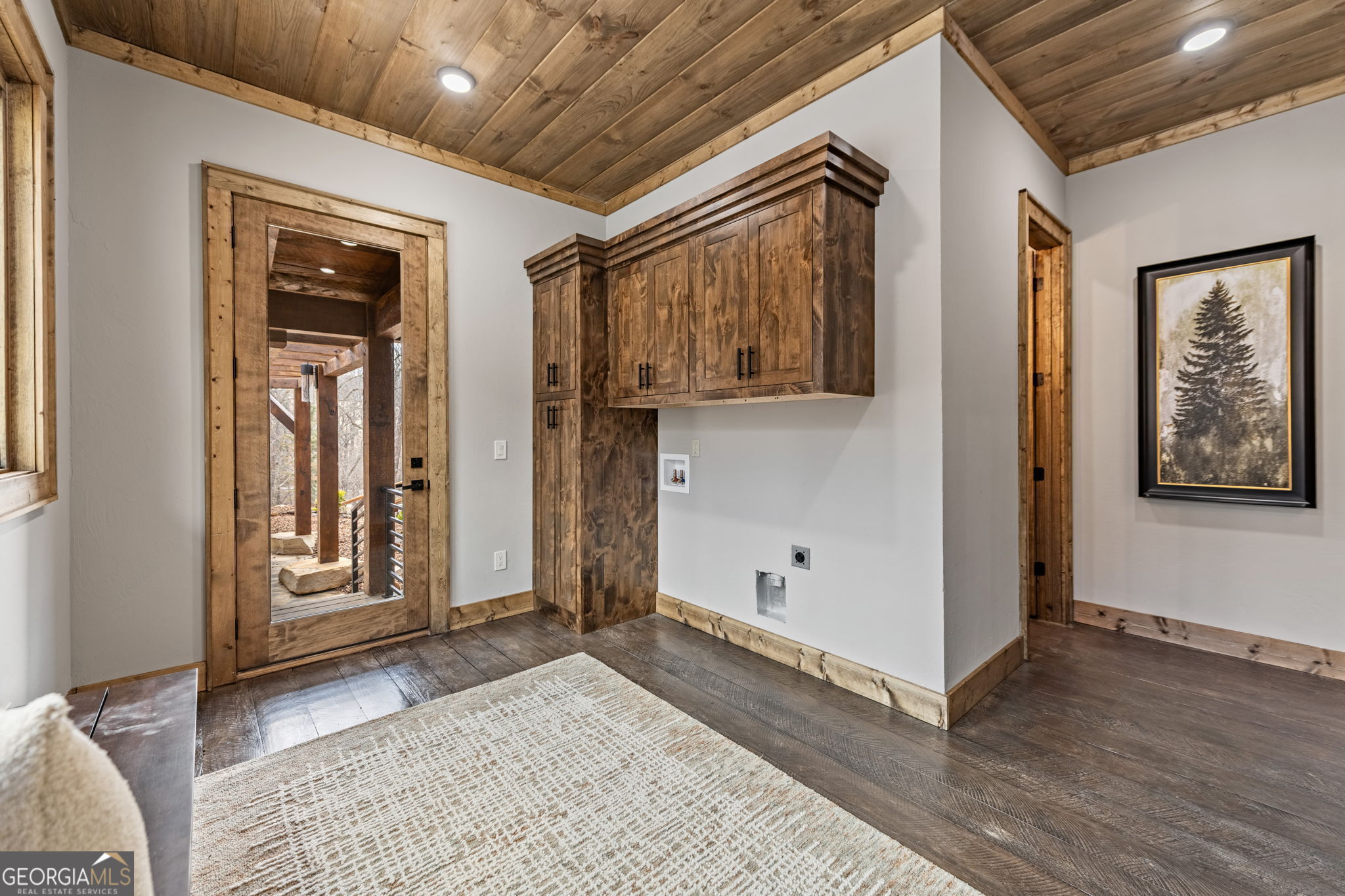 899 Dana Rd