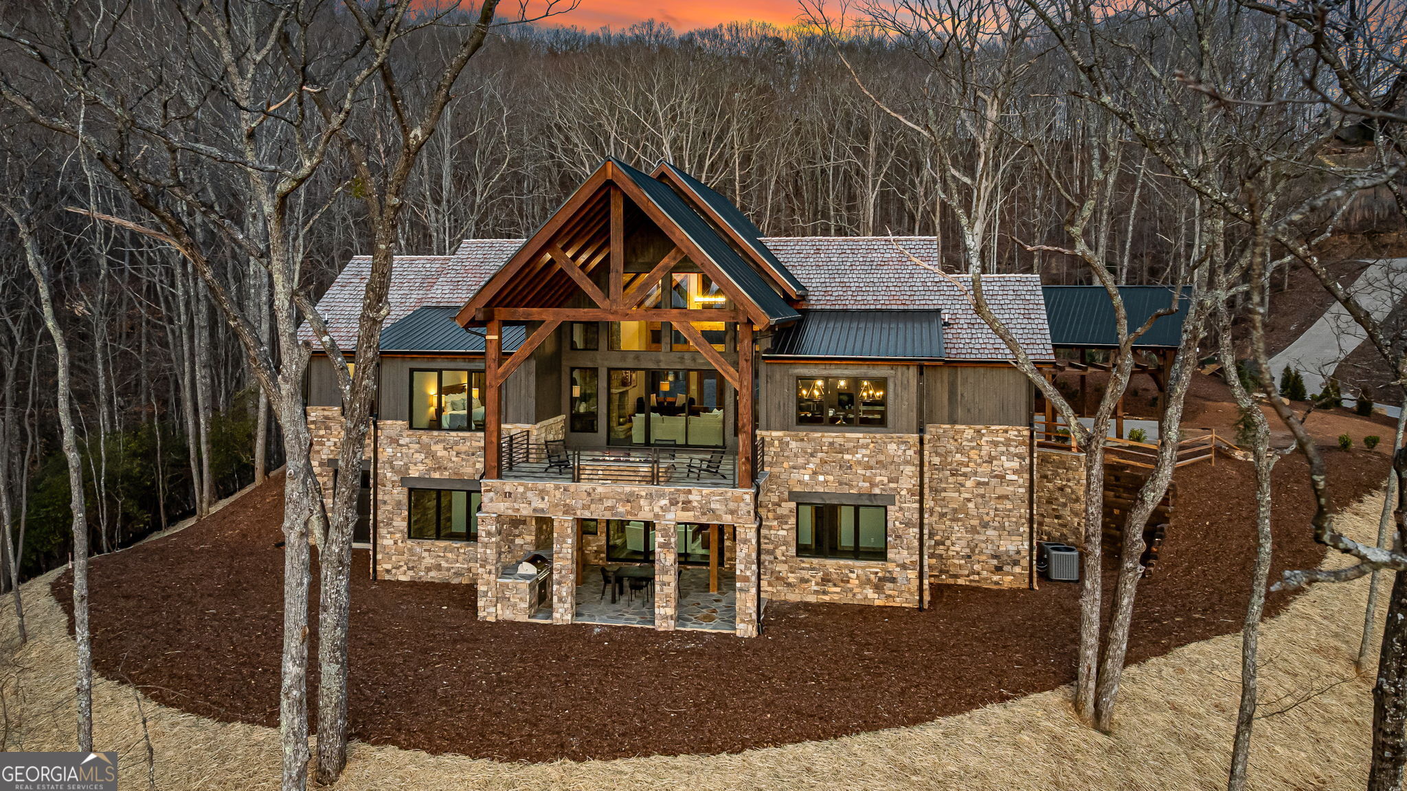 899 Dana Rd