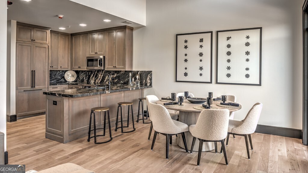 1281 #1 E Main Street