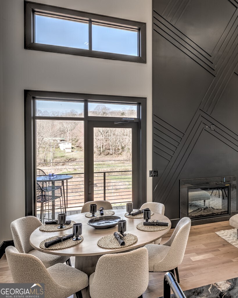 1281 #1 E Main Street