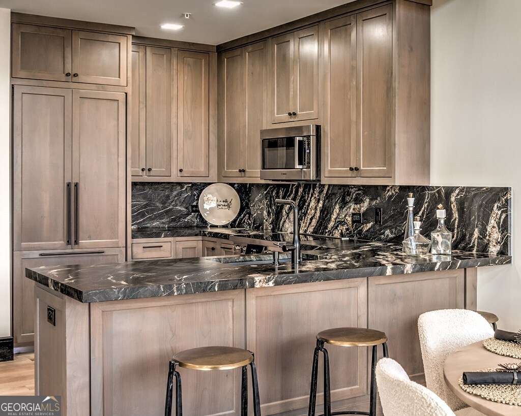 1281 #1 E Main Street