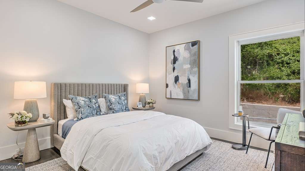 1281 #2 E Main Street