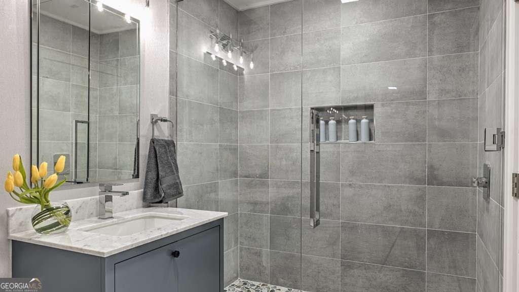 1281 #2 E Main Street