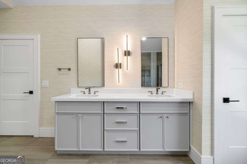 1281 #3 E Main Street