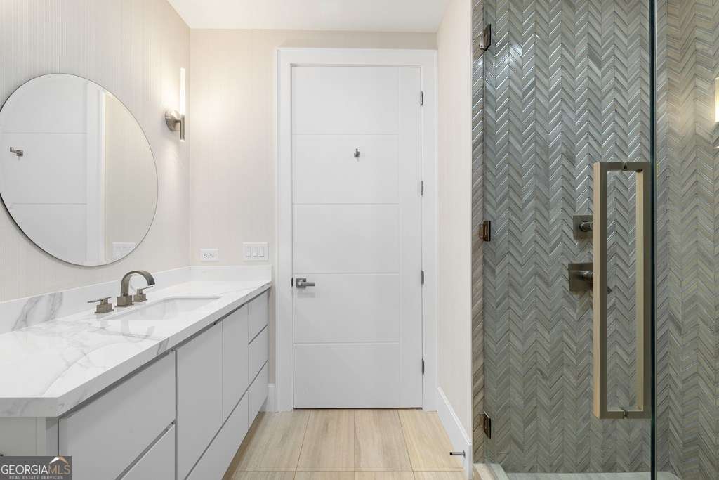 1281 #4 E Main Street