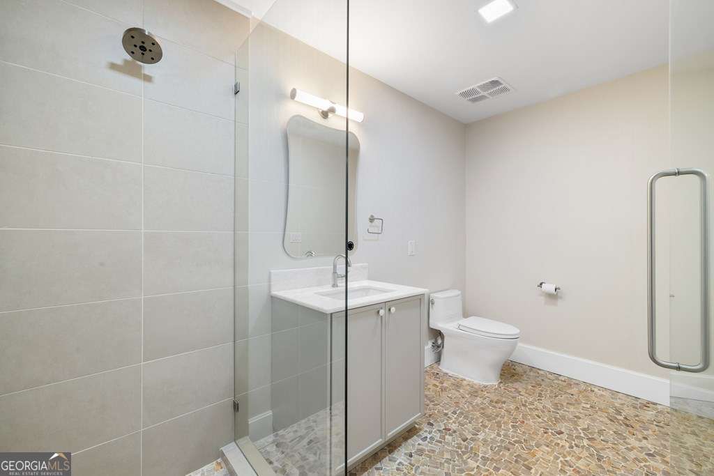 1281 #4 E Main Street