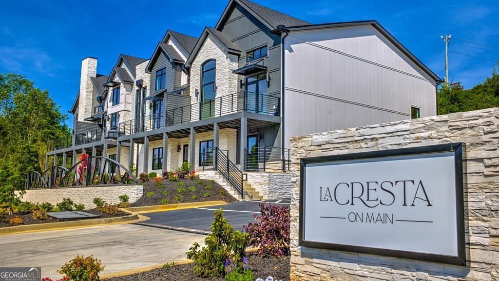 1281 #4 E Main Street