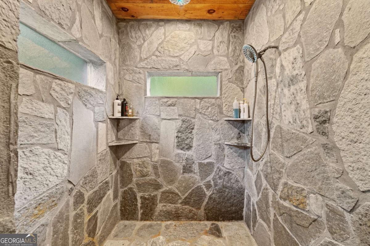 101 Heights Overlook