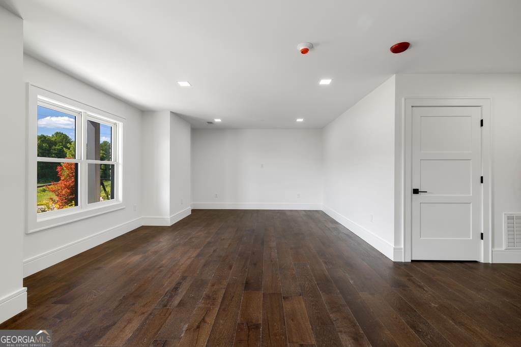 1281 E Main Street # 3