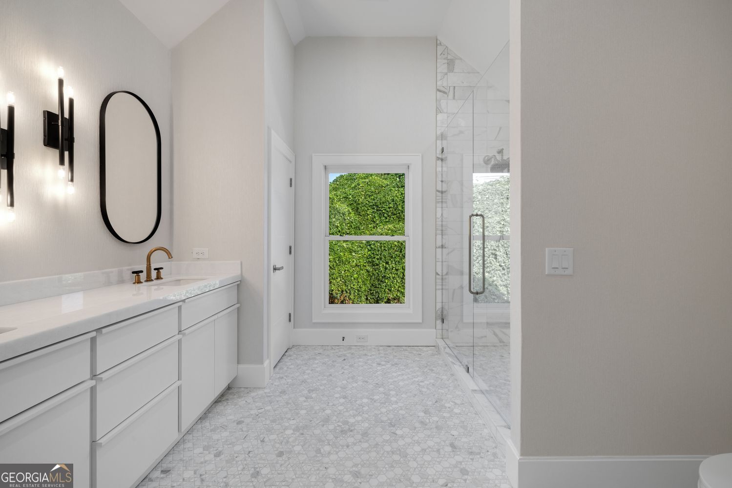 1281 E Main Street # 4