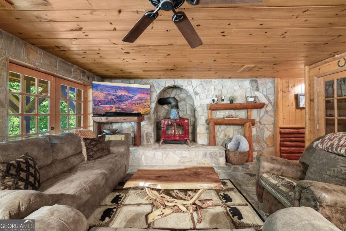 209 Stavanger Road, Morganton