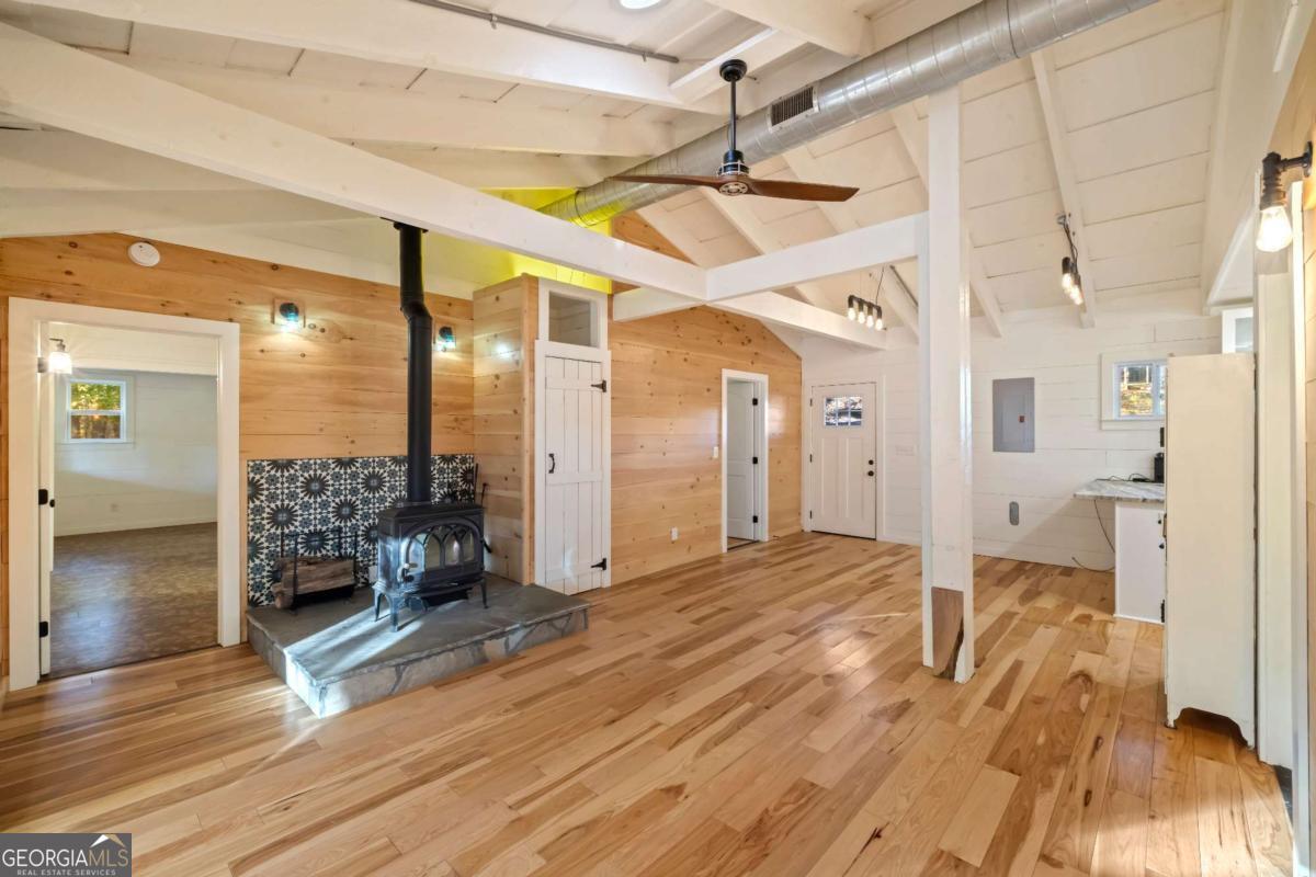 210 E Overbend Trail