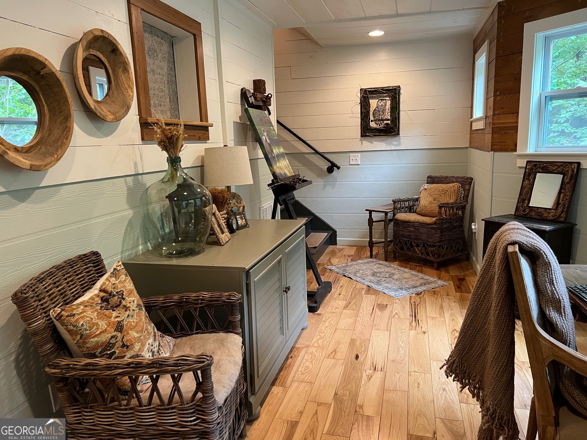 210 E Overbend Trail