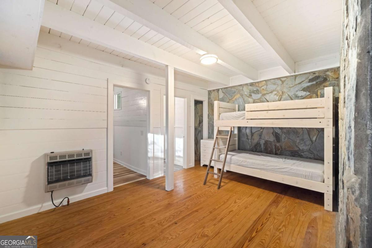 210 E Overbend Trail