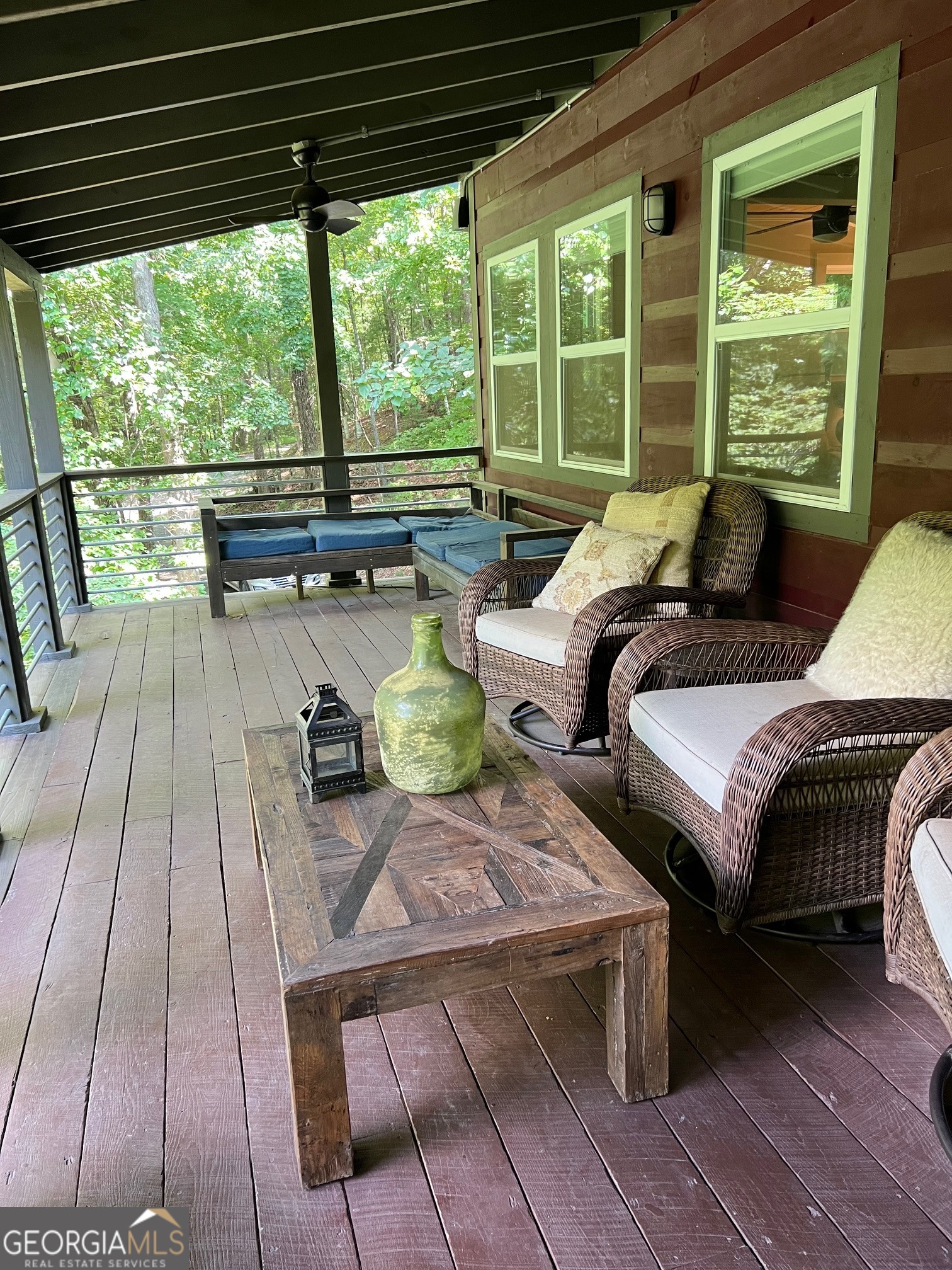 210 E Overbend Trail