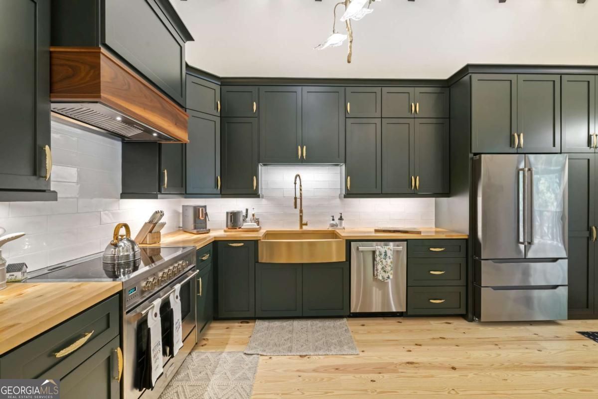 7670 Hiawassee Wilderness