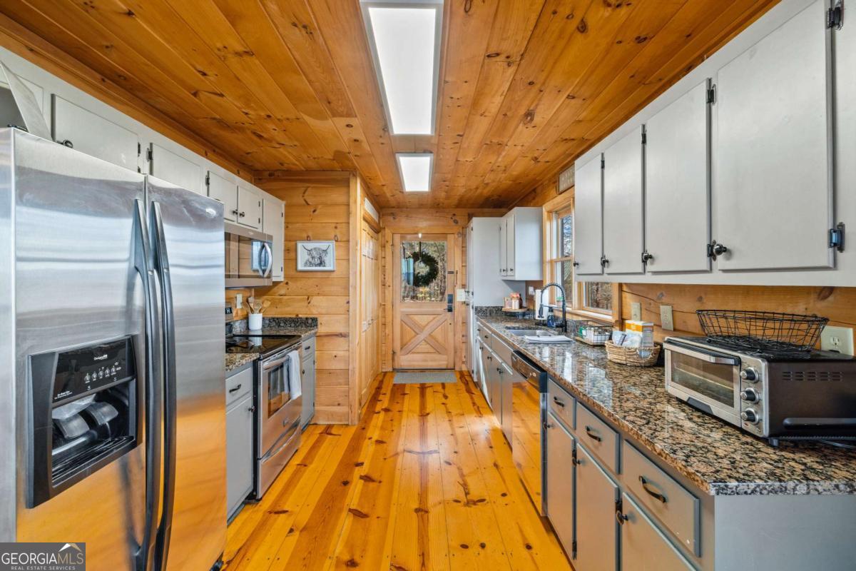 907 Ripshin Mountain Road