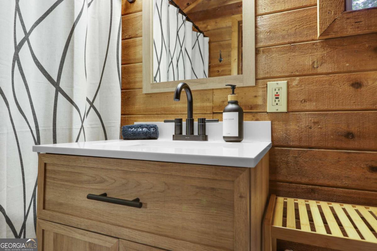 166 Nantahala Pass Road