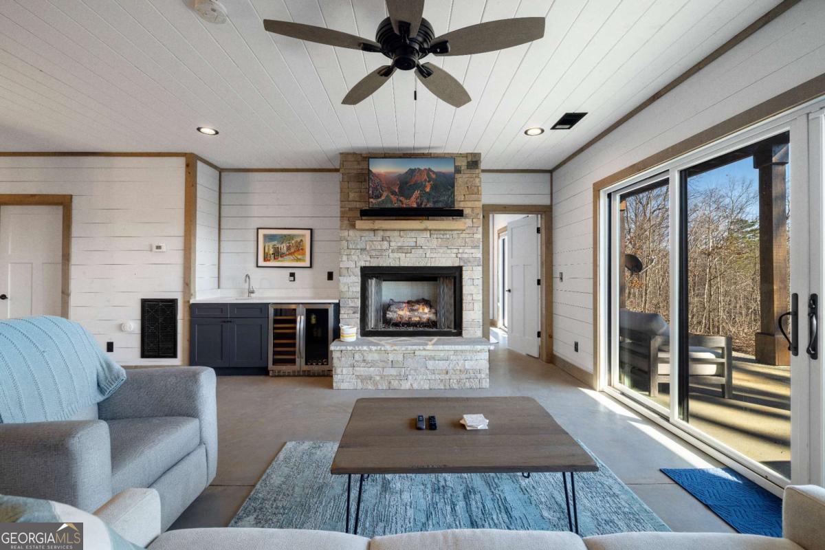 310 Wunder Bear Ridge Road