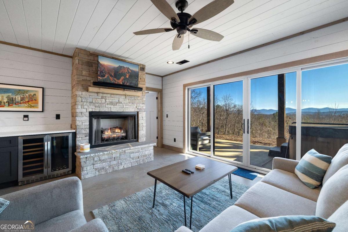 310 Wunder Bear Ridge Road