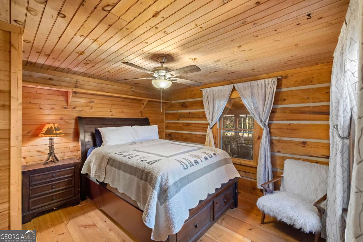 100 Stanley Creek Crossing