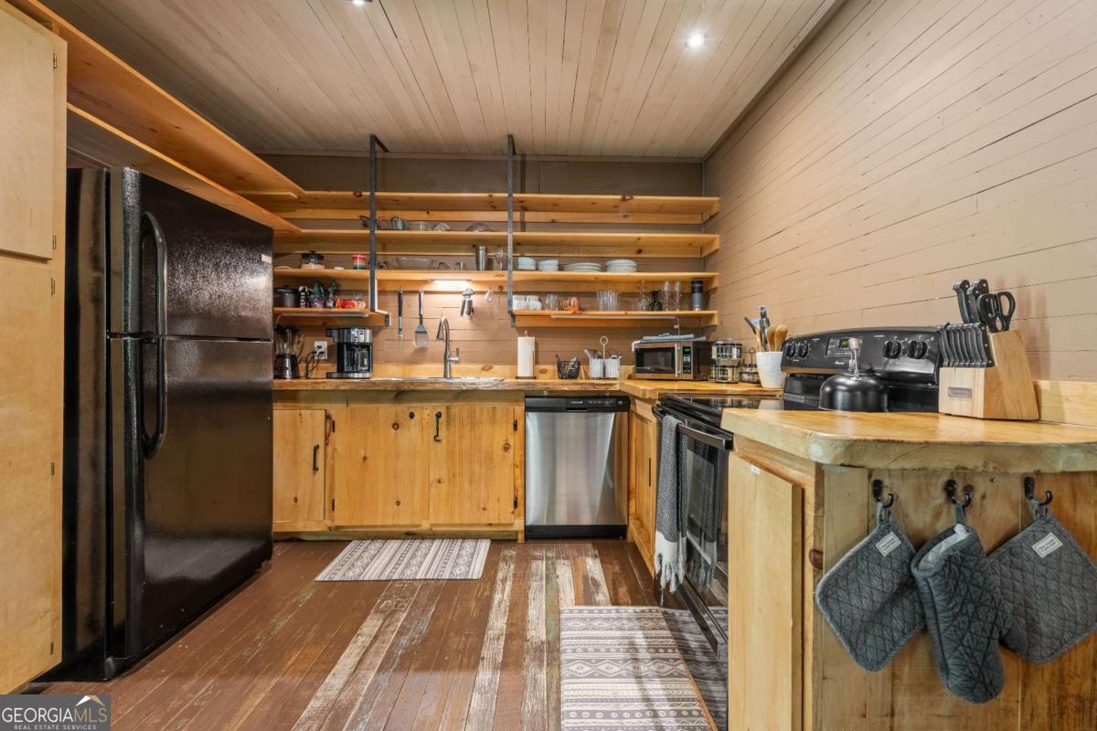 120 Community Hill Drive # 57 Unit: 56,57