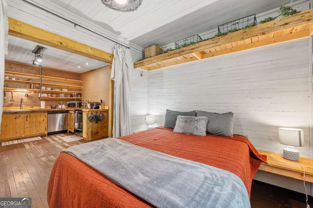 120 Community Hill Drive # 57 Unit: 56,57