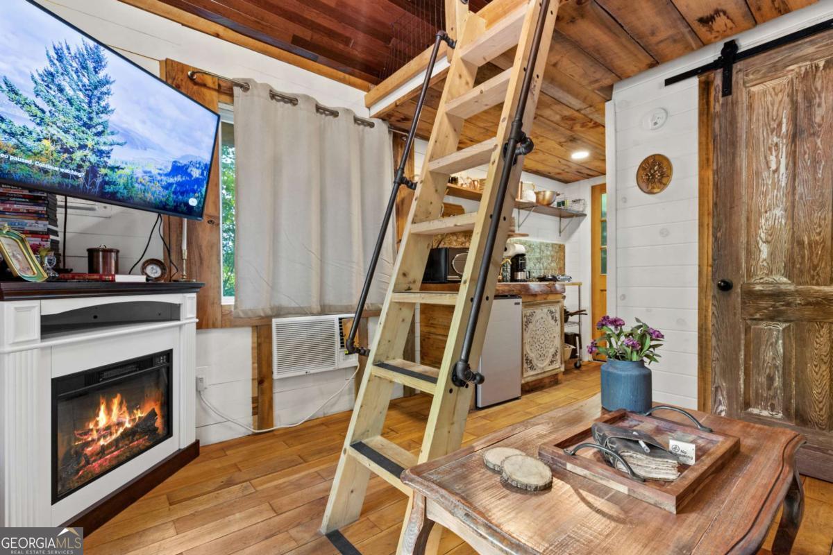 120 Community Hill Drive # 57 Unit: 56,57