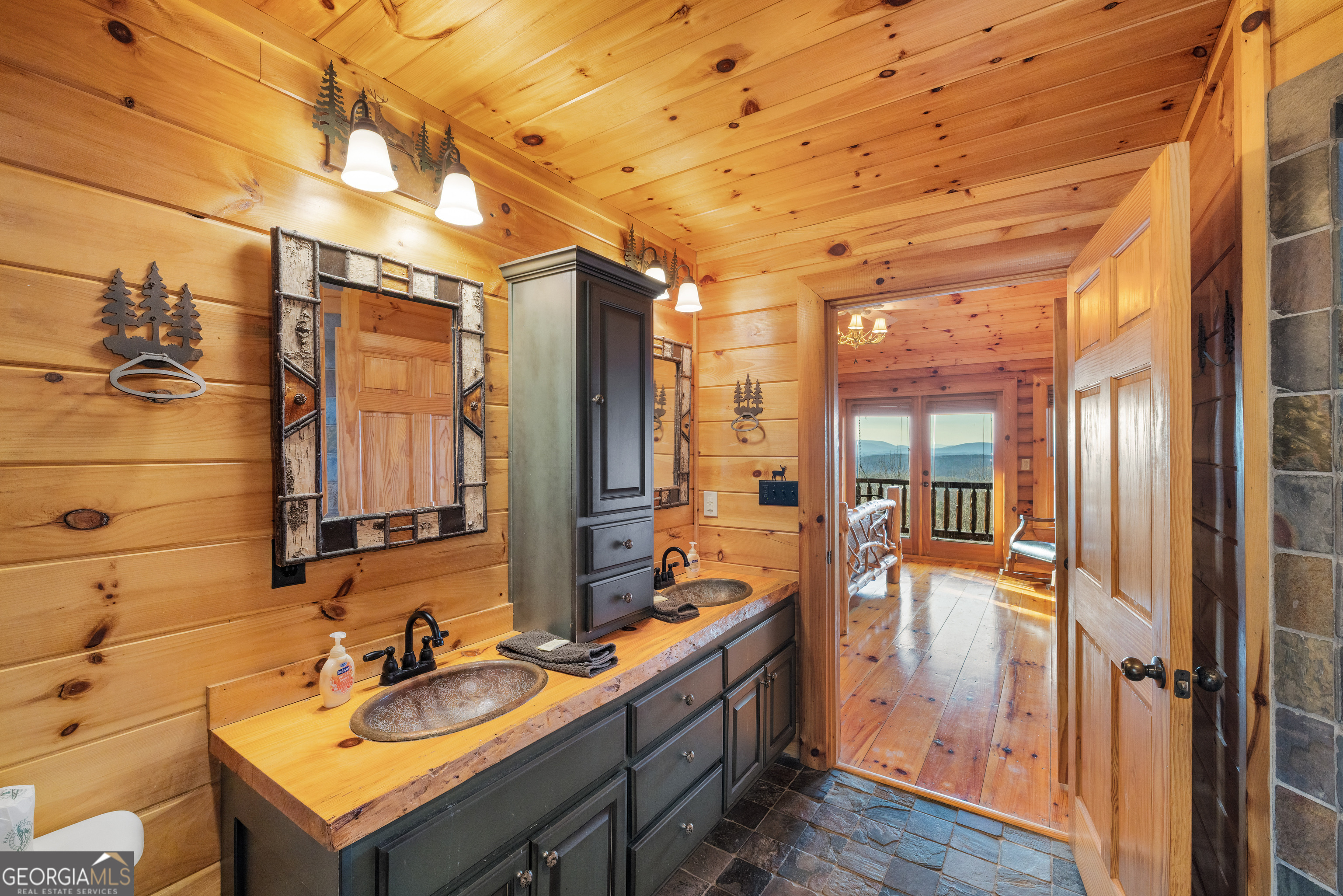 180 Cinnamon Bear Road