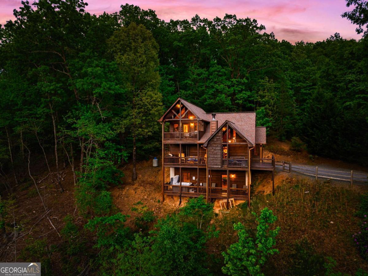 273 Deer Crest Heights