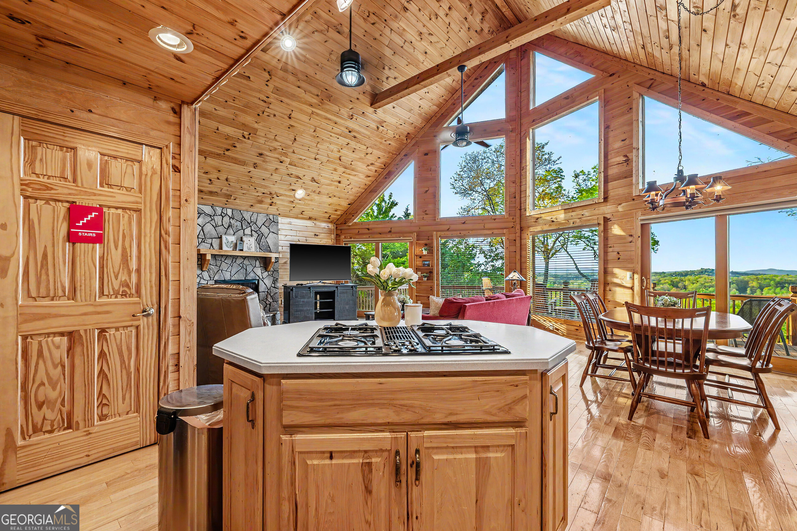 431 Sunrock Mountain Road