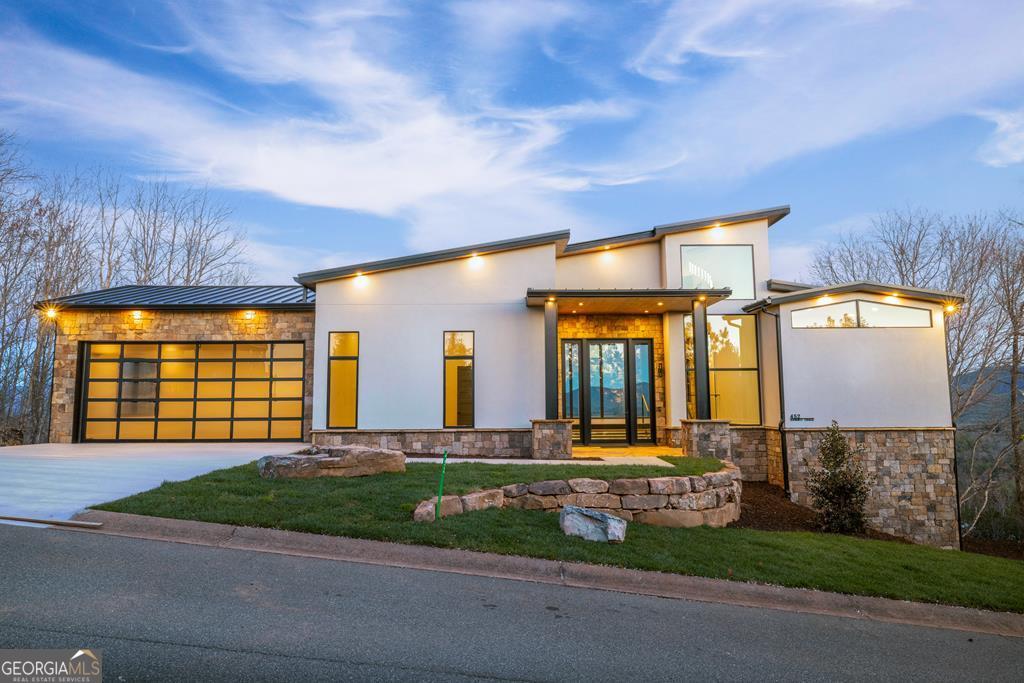 452 Summit Trace
