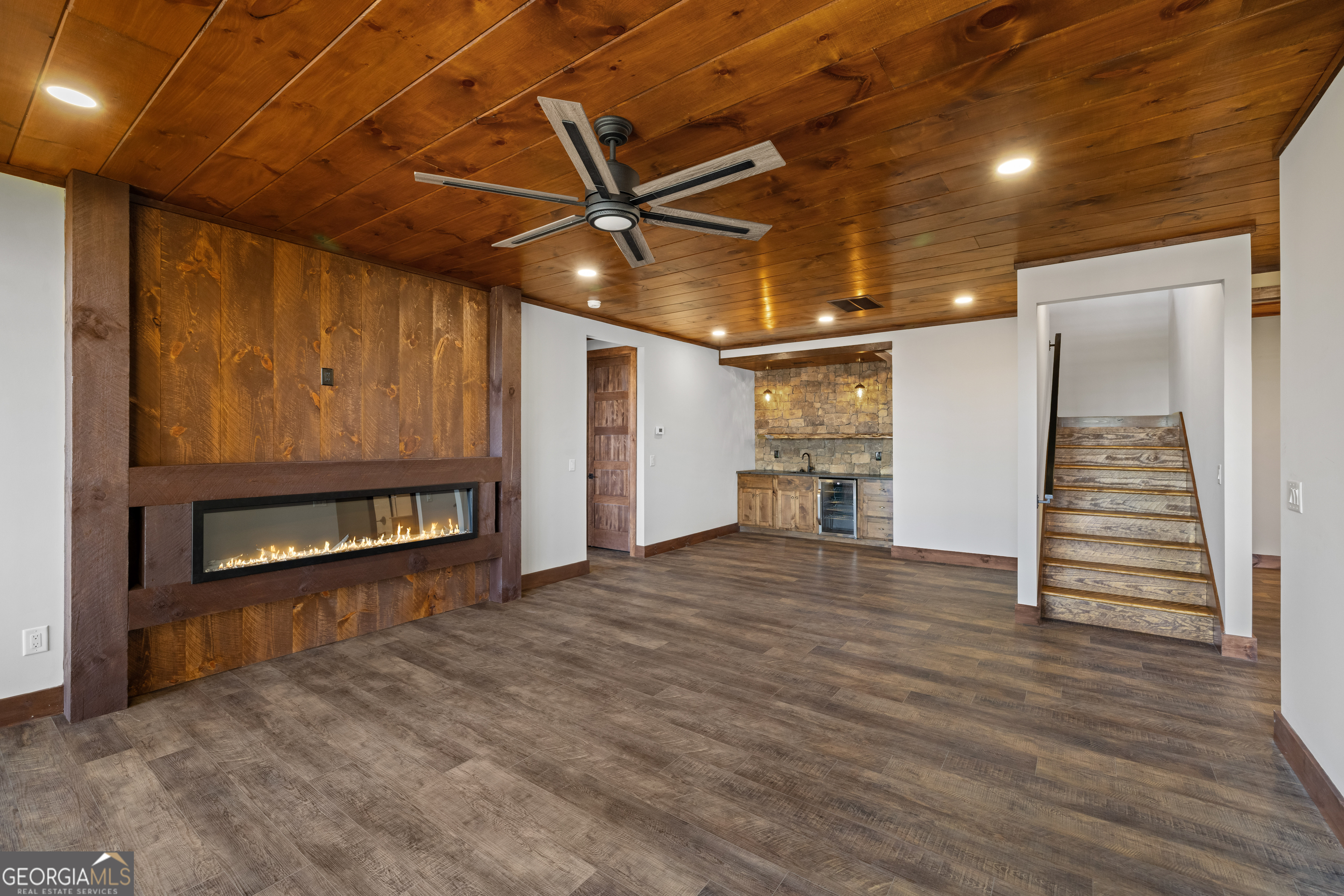 57 Deerfield Lane