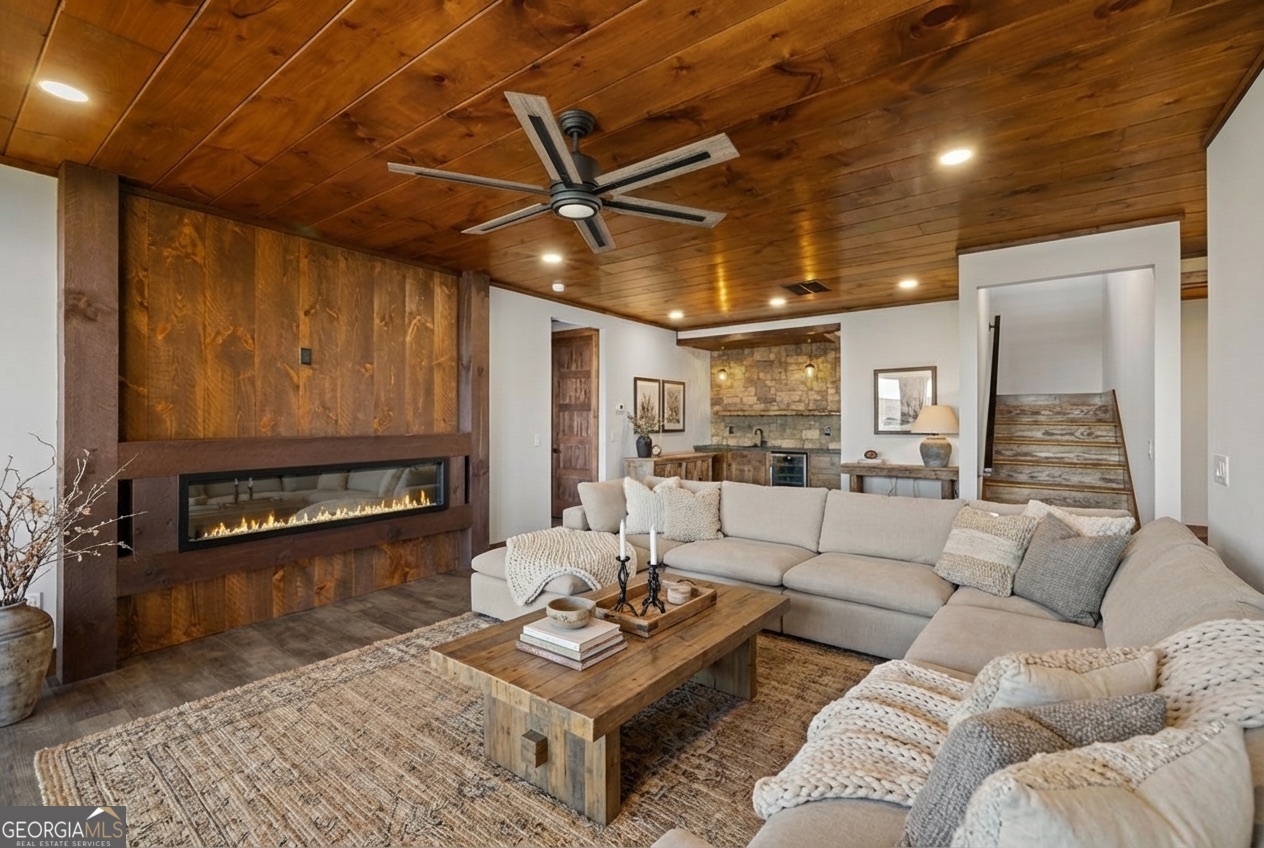 57 Deerfield Lane
