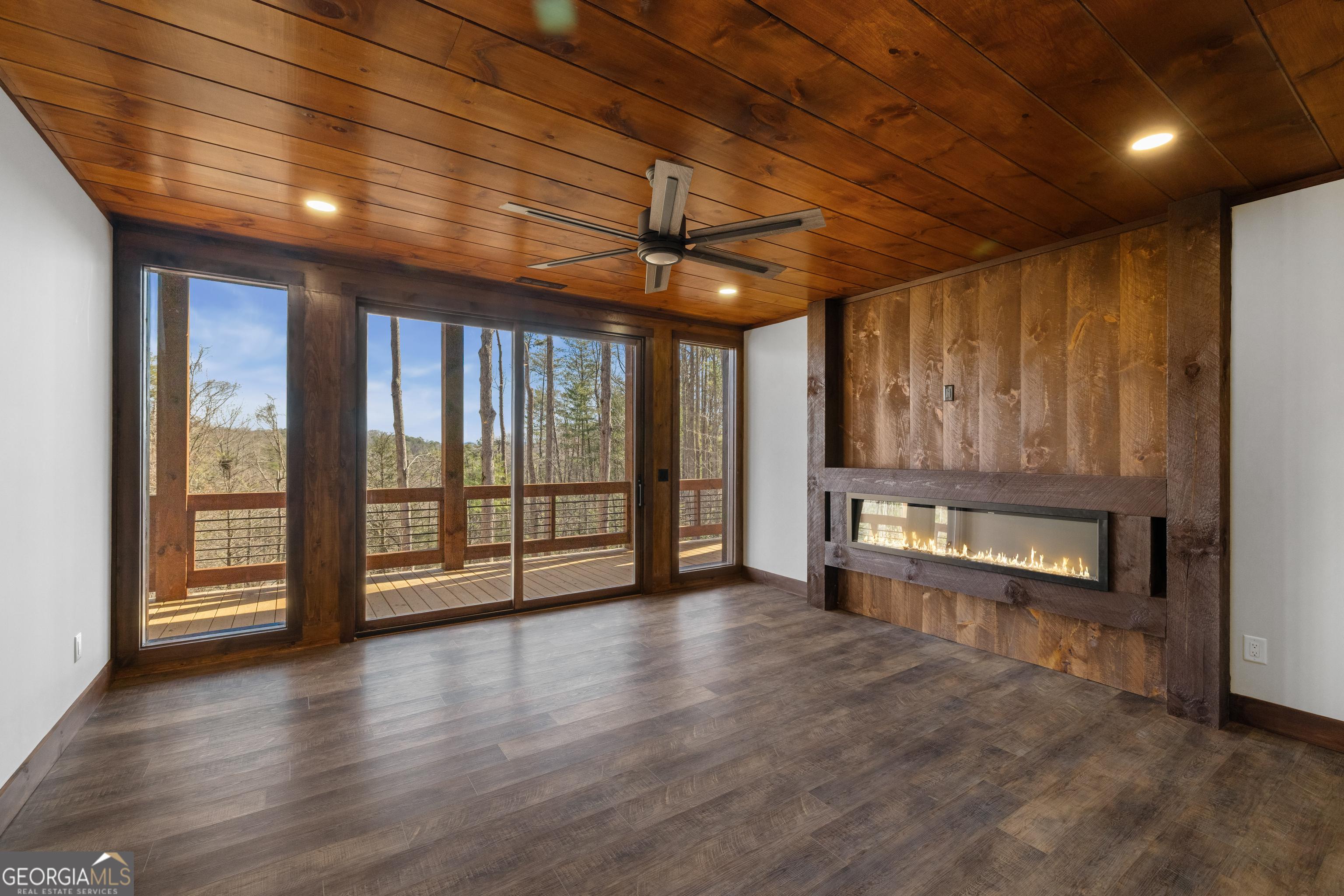 57 Deerfield Lane