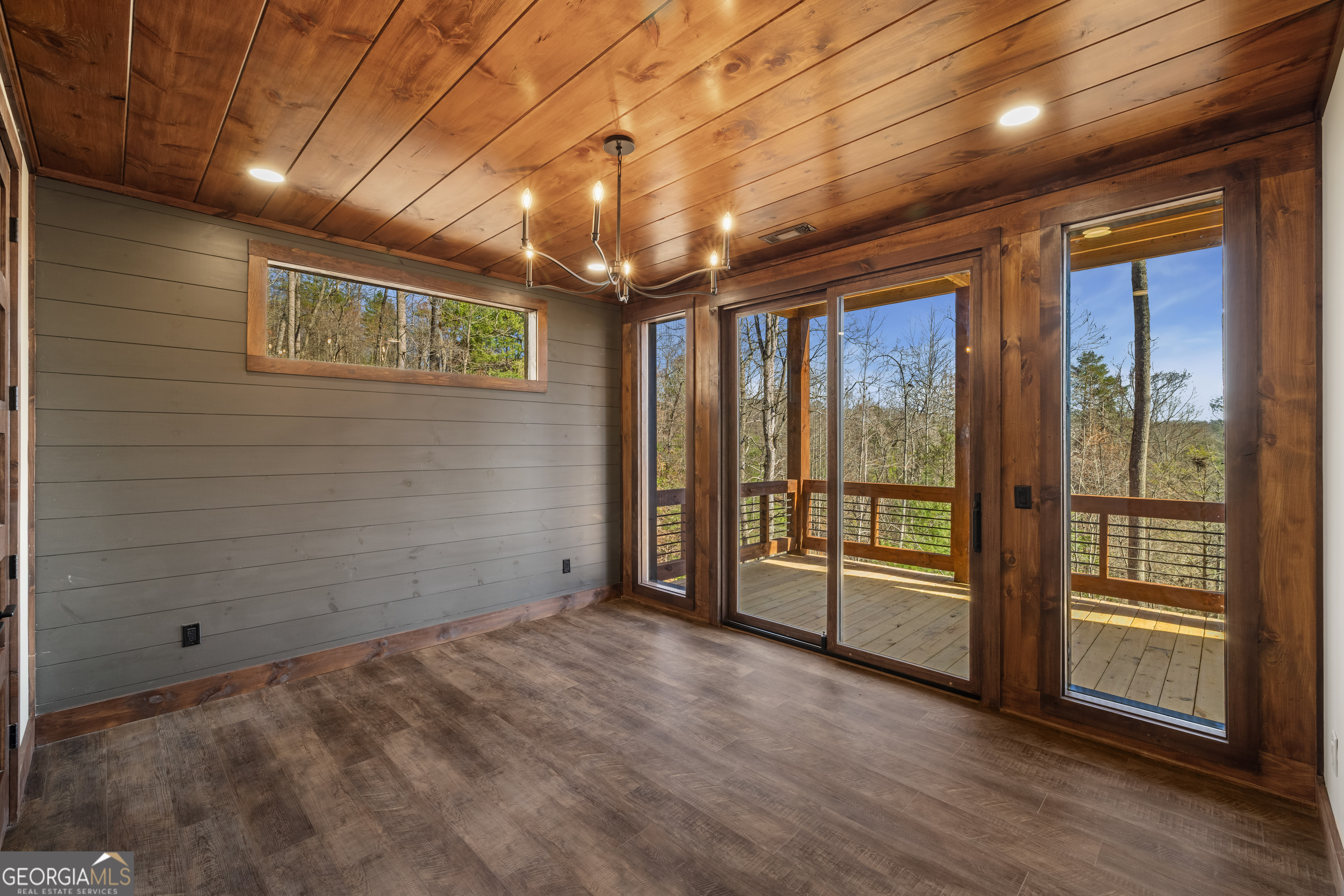 57 Deerfield Lane
