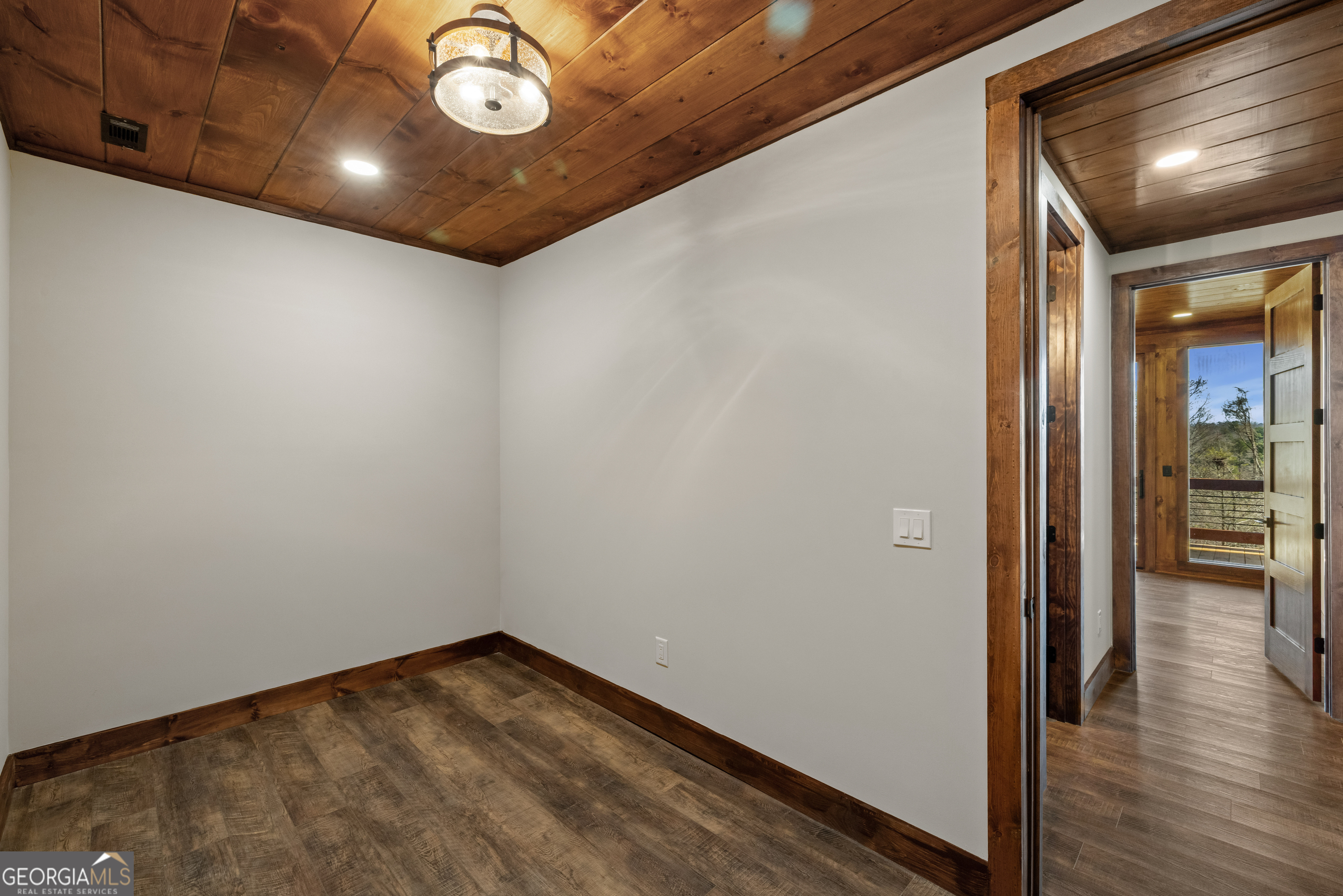 57 Deerfield Lane