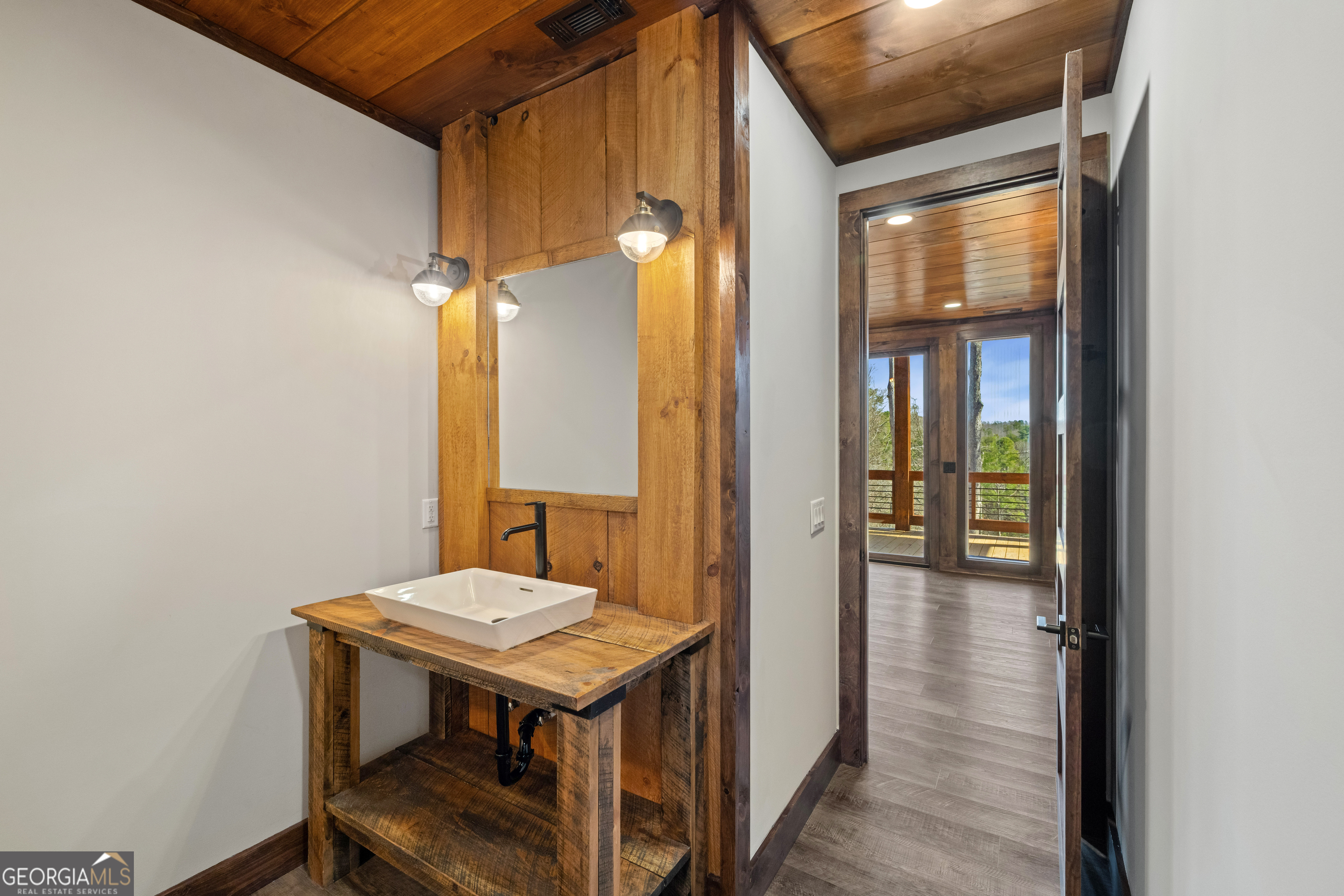 57 Deerfield Lane