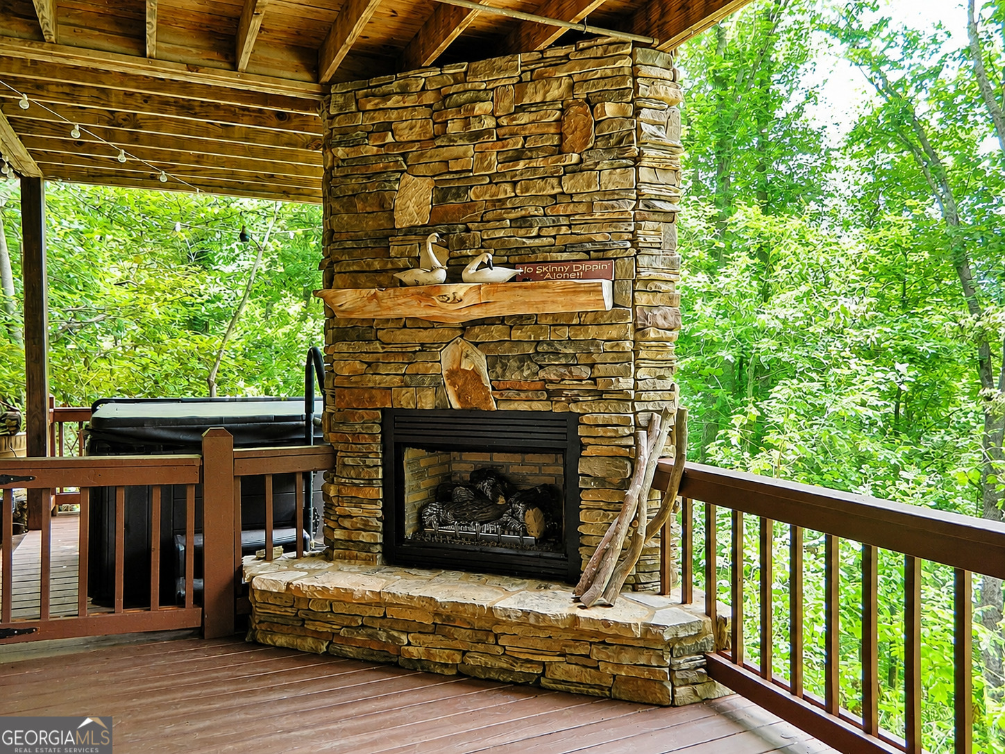 649 Weaver Creek Way