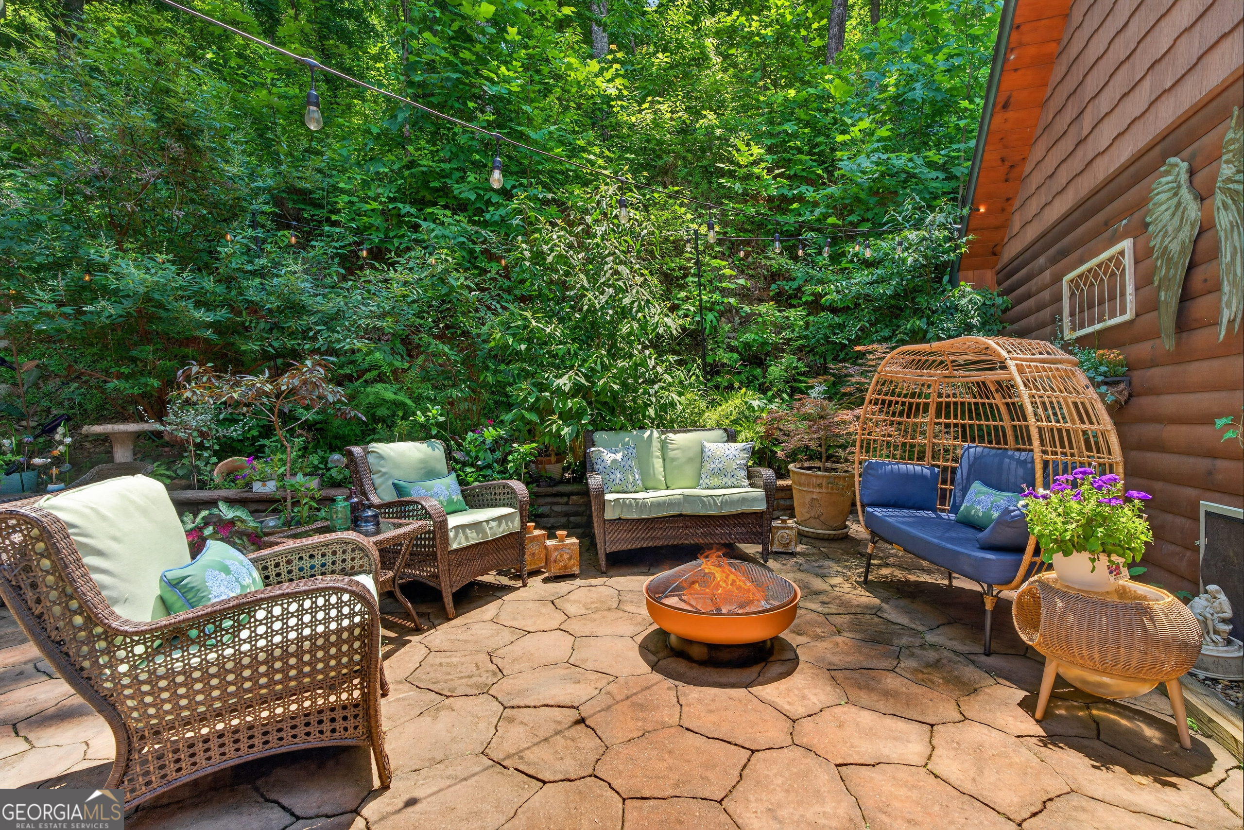649 Weaver Creek Way