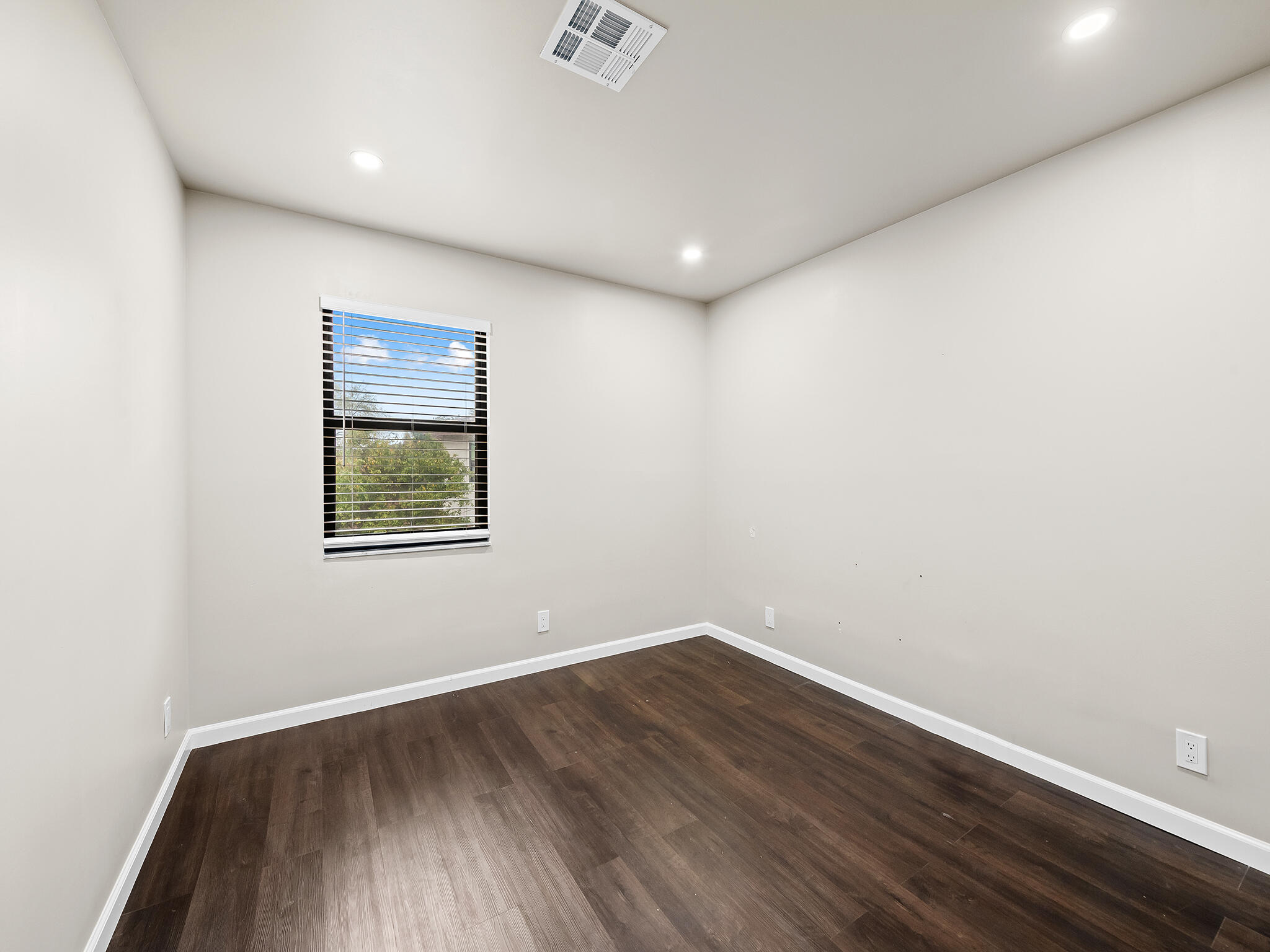 3370 Beau Rivage Drive 5d