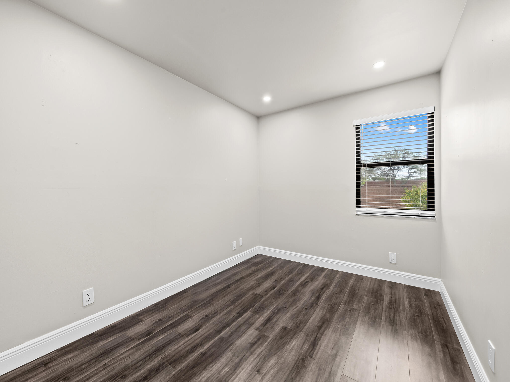 3370 Beau Rivage Drive 5d