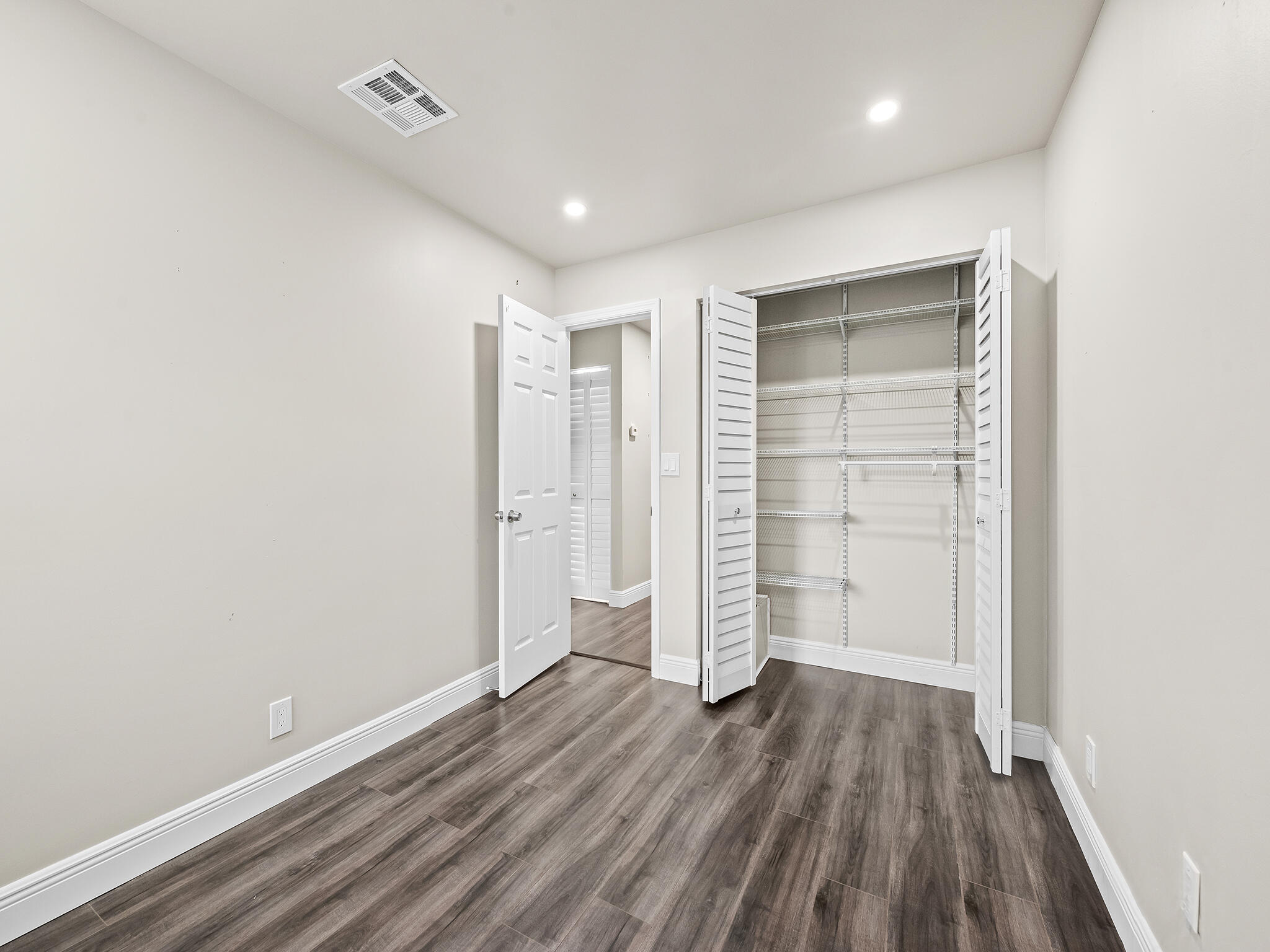 3370 Beau Rivage Drive 5d