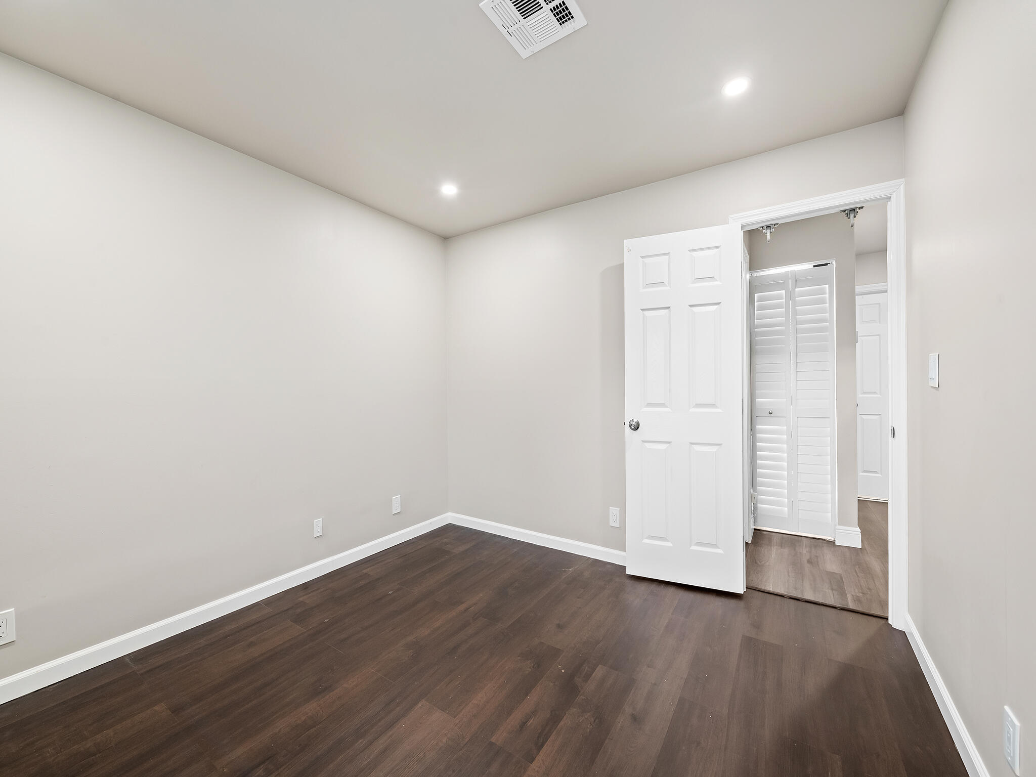 3370 Beau Rivage Drive 5d