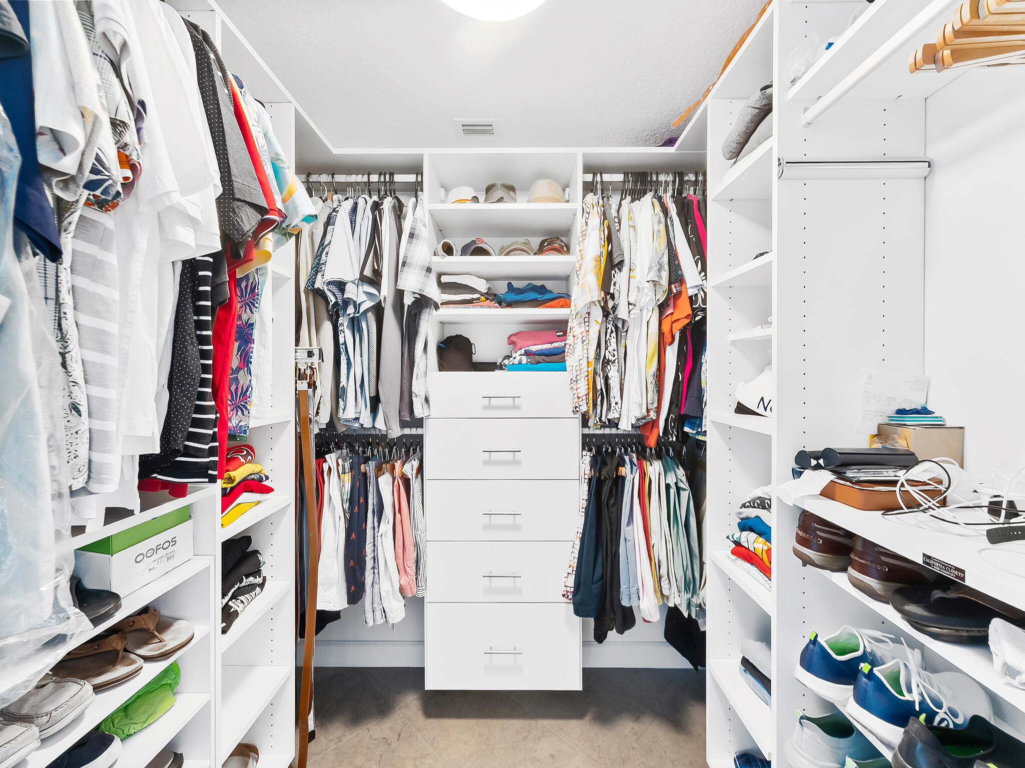 715 Bayshore Drive 606