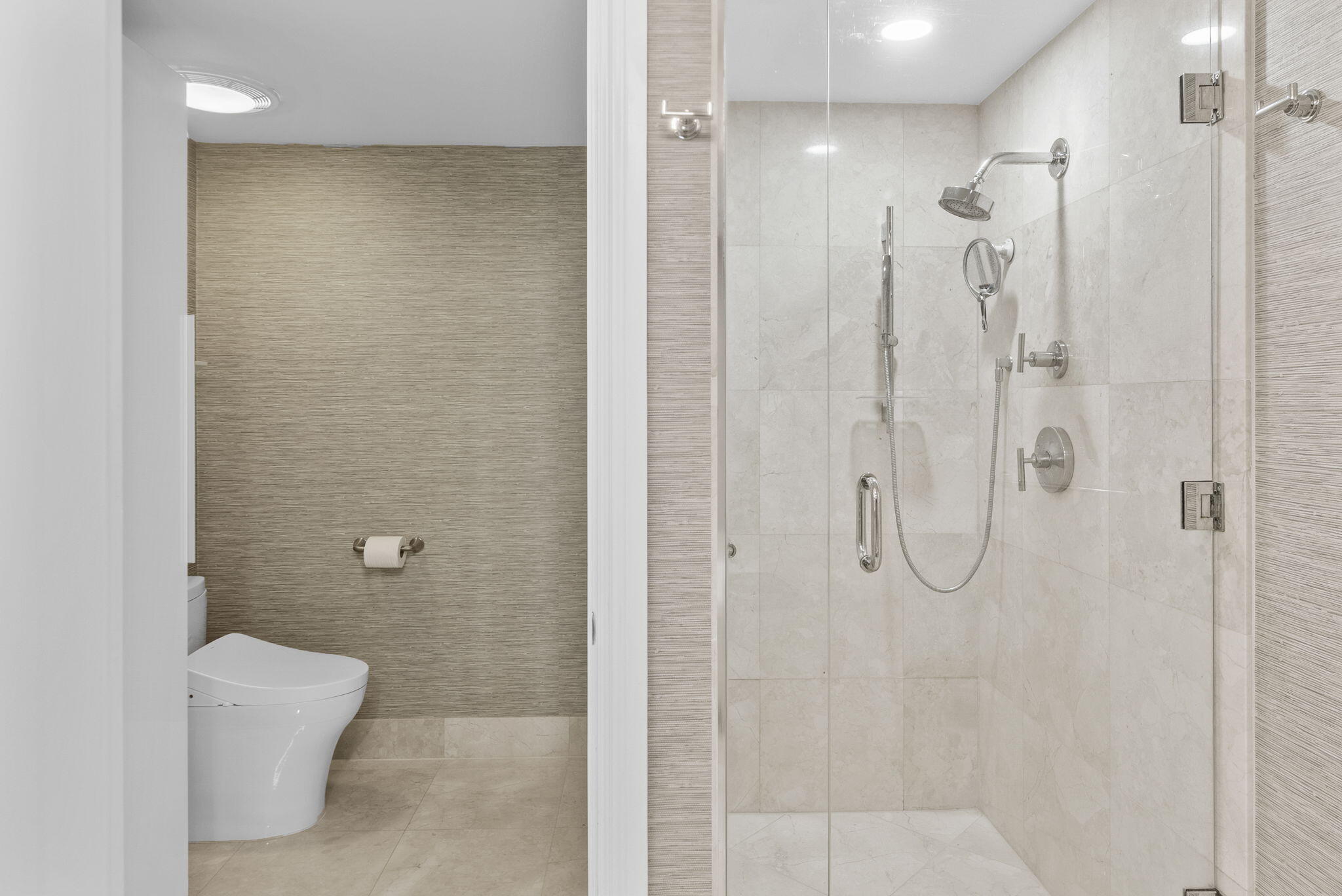 715 Bayshore Drive 606