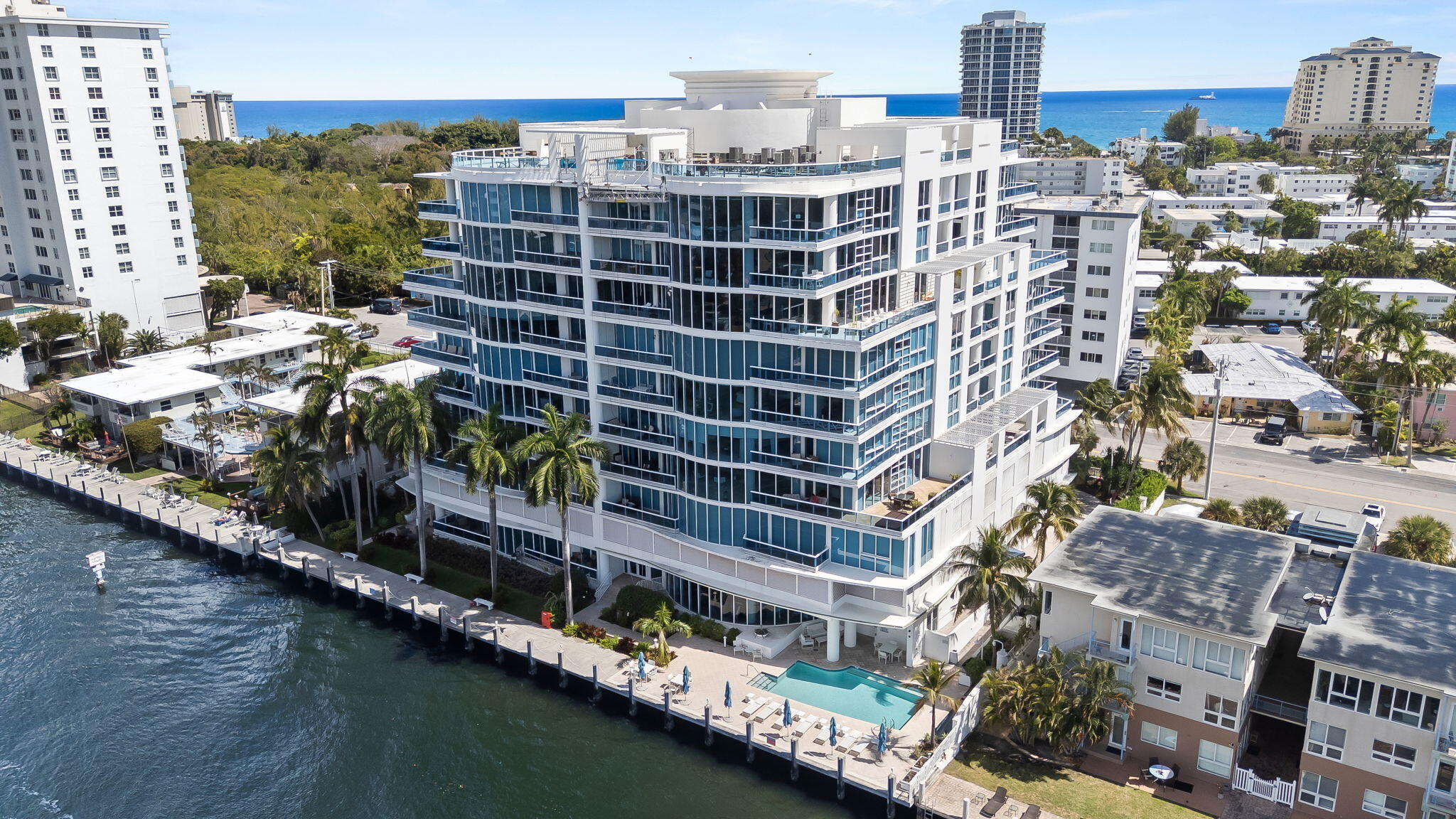 715 Bayshore Drive 606